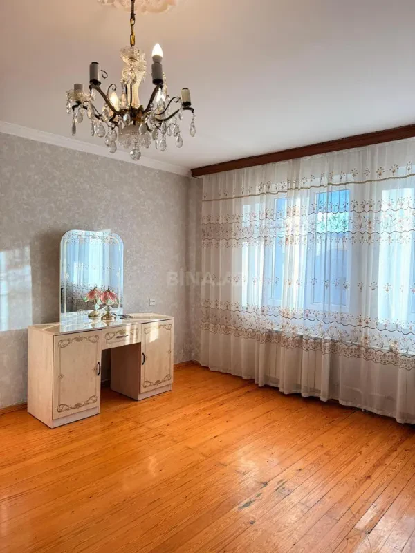 Kirayə verilir 3 otaqlı mənzil 120 m²