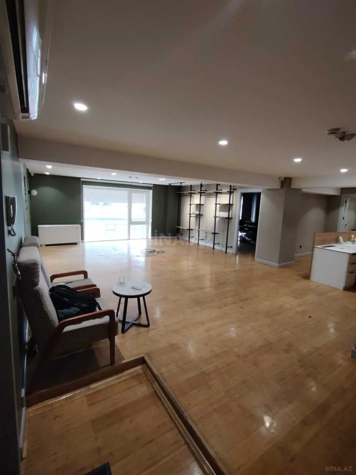 Kirayə verilir 3 otaqlı ofis 125 m²
