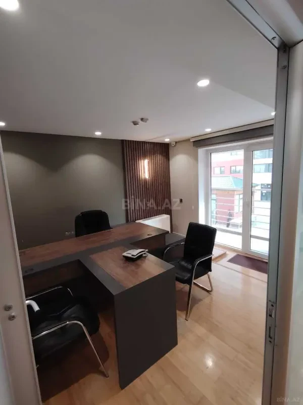 Kirayə verilir 3 otaqlı ofis 125 m²