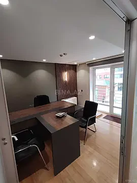 Kirayə verilir 3 otaqlı ofis 125 m²