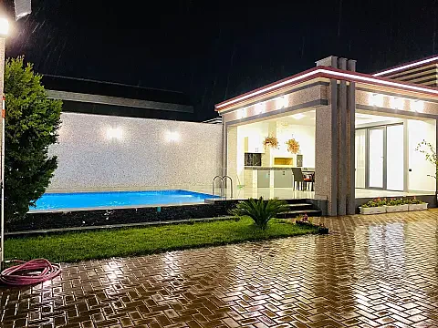 Satılır 4 otaqlı həyət evi 180 m²