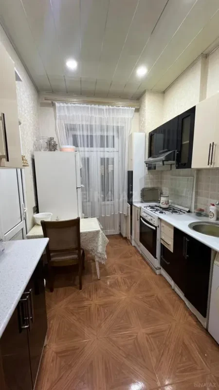 Kirayə verilir 2 otaqlı mənzil 50 m²