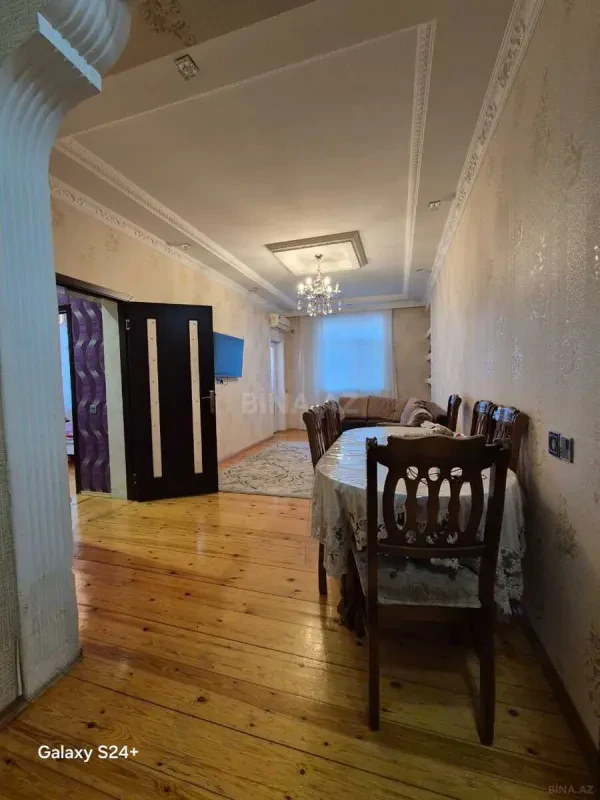 Satılır 2 otaqlı mənzil 72 m²