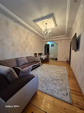 Satılır 2 otaqlı mənzil 72 m²