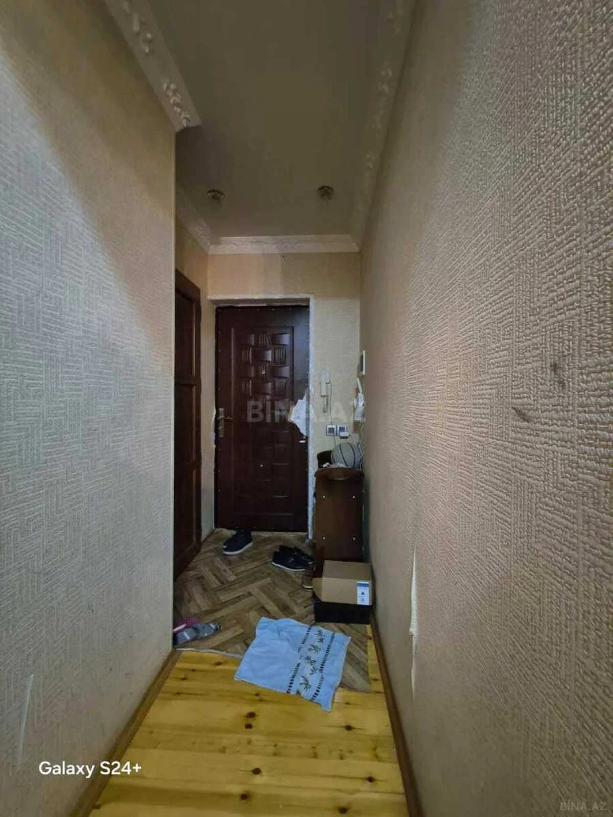 Satılır 2 otaqlı mənzil 72 m²