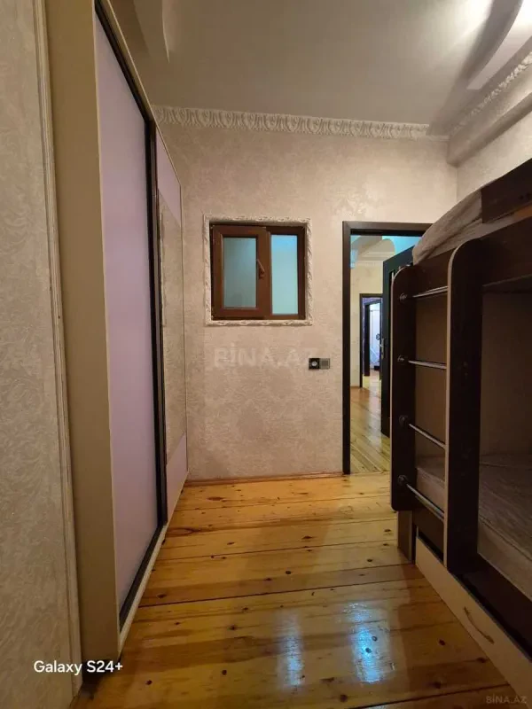 Satılır 2 otaqlı mənzil 72 m²