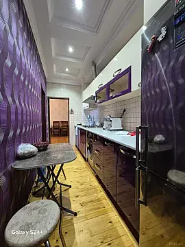 Satılır 2 otaqlı mənzil 72 m²
