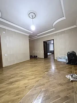 Satılır 3 otaqlı mənzil 165 m²