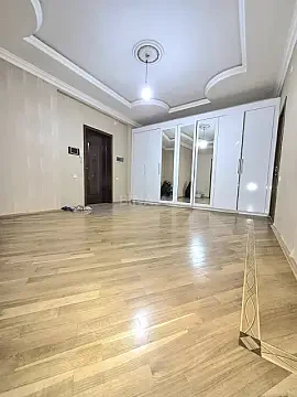 Satılır 3 otaqlı mənzil 165 m²