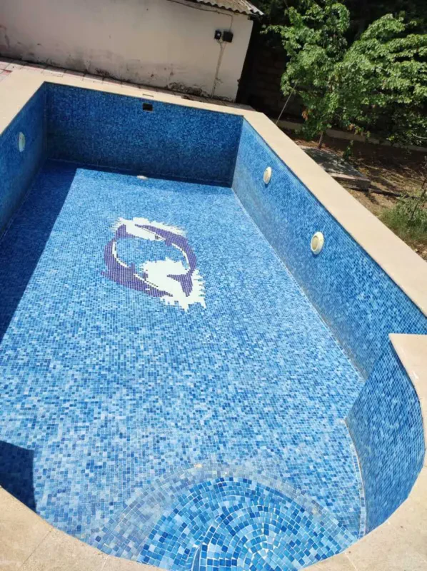 Satılır 8 otaqlı həyət evi 250 m²
