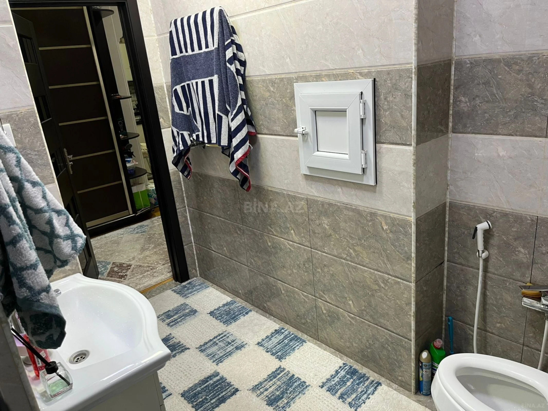 Satılır 3 otaqlı mənzil 105 m²