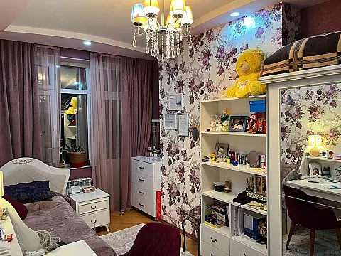 Satılır 3 otaqlı mənzil 105 m²