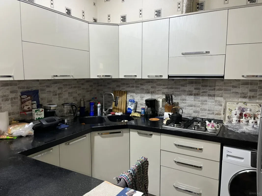 Satılır 3 otaqlı mənzil 105 m²