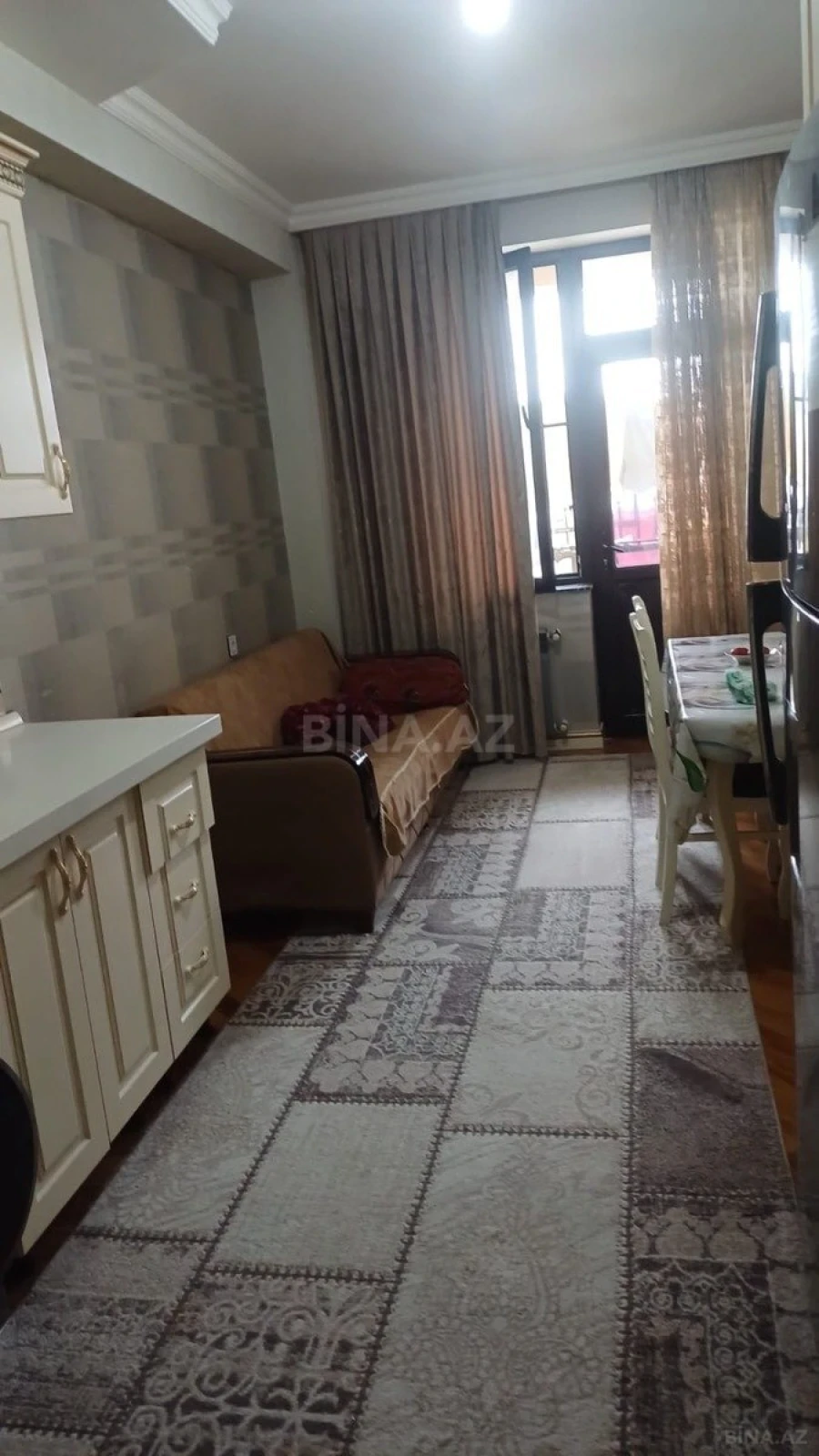 Satılır 3 otaqlı mənzil 102.7 m²
