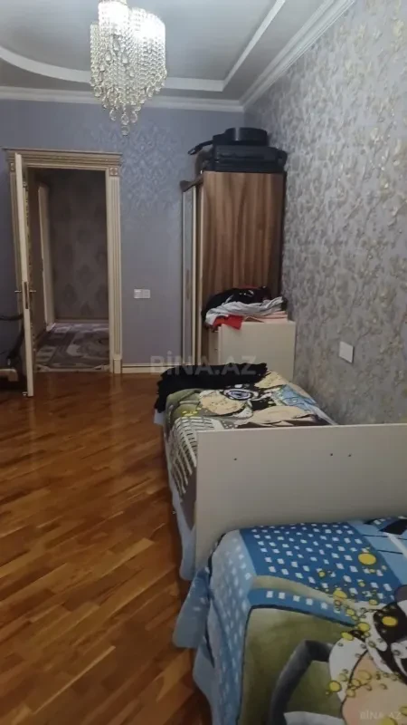 Satılır 3 otaqlı mənzil 102.7 m²