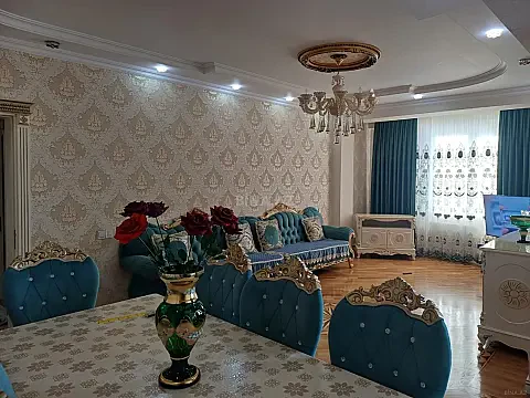 Satılır 3 otaqlı mənzil 102.7 m²