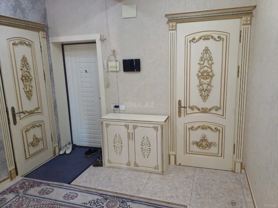 Satılır 3 otaqlı mənzil 102.7 m²