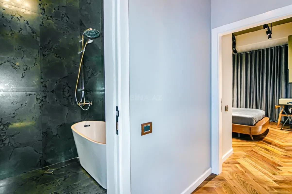 Kirayə verilir 2 otaqlı mənzil 100 m²