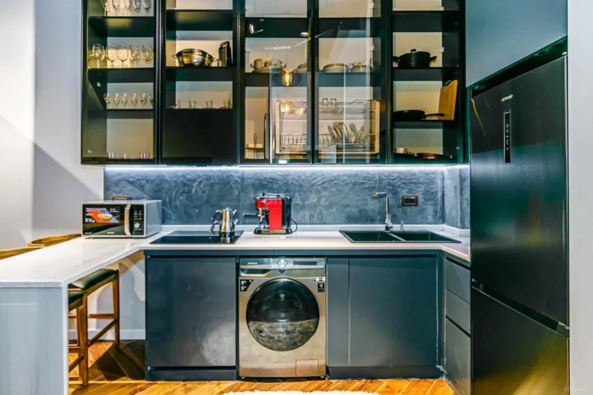 Kirayə verilir 2 otaqlı mənzil 100 m²