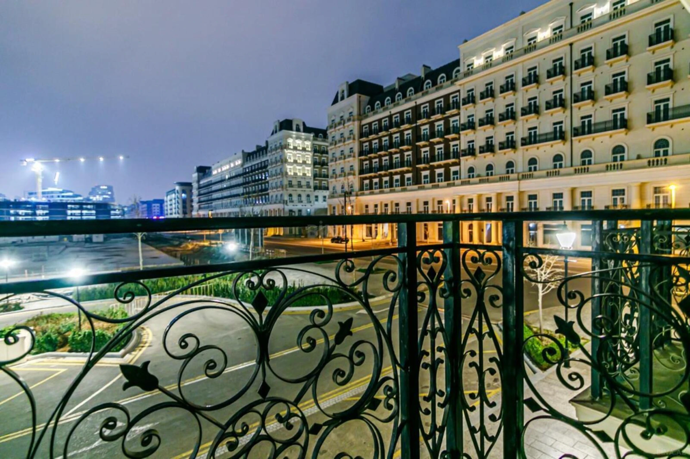 Kirayə verilir 2 otaqlı mənzil 100 m²