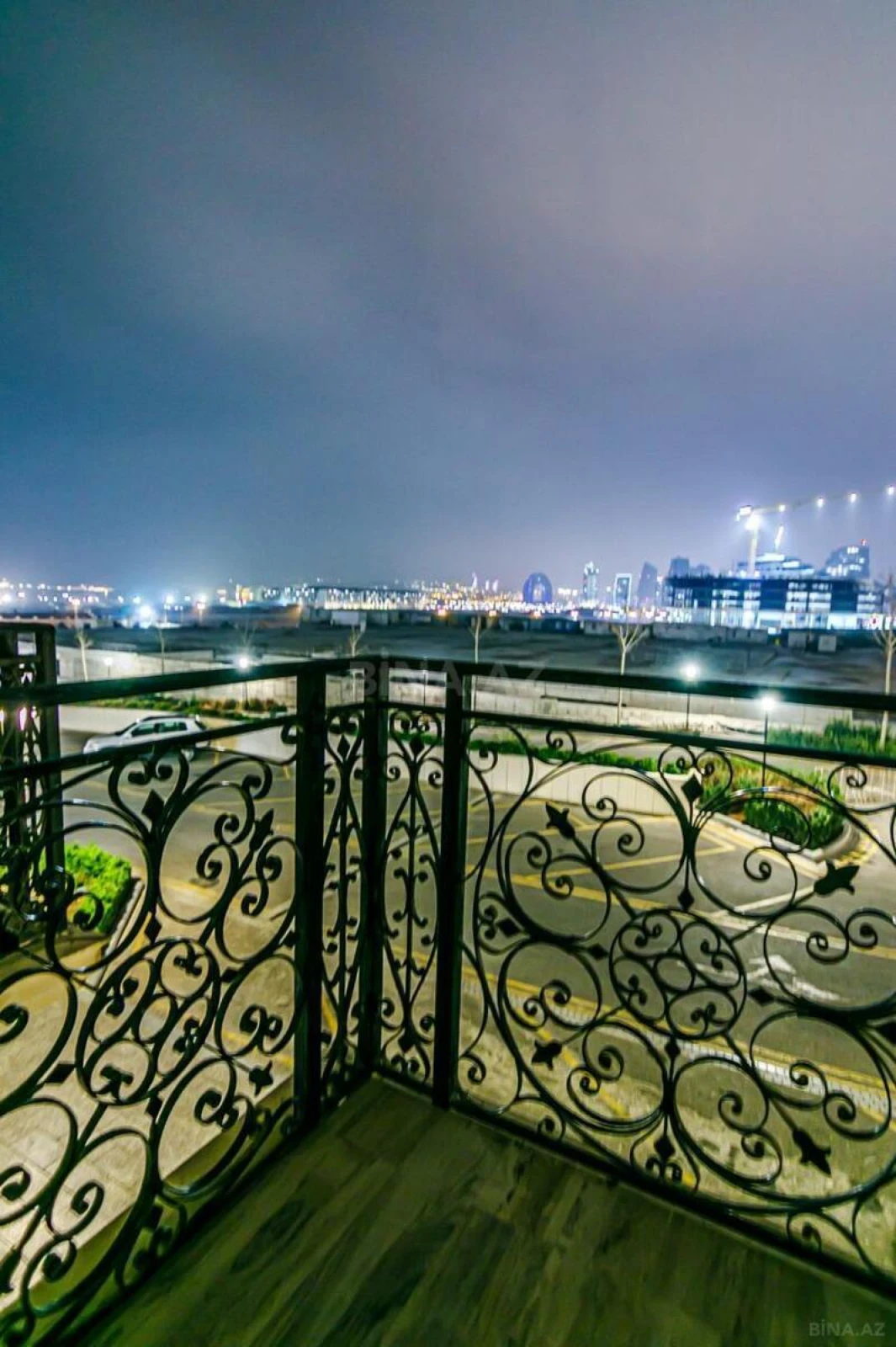 Kirayə verilir 2 otaqlı mənzil 100 m²