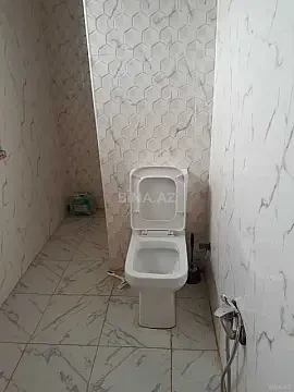Satılır 9 otaqlı həyət evi 300 m²