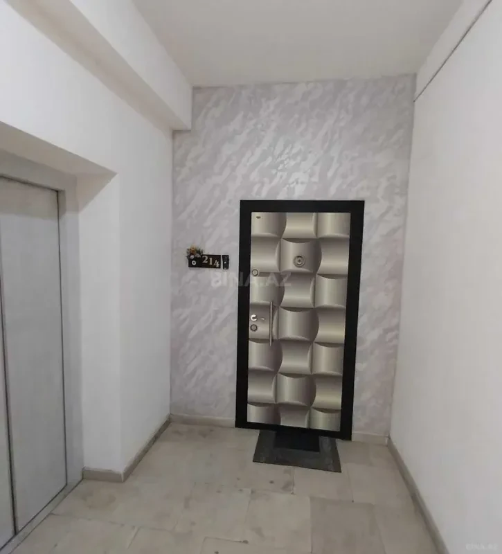Satılır 3 otaqlı mənzil 105 m²