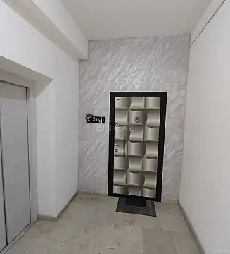 Satılır 3 otaqlı mənzil 105 m²
