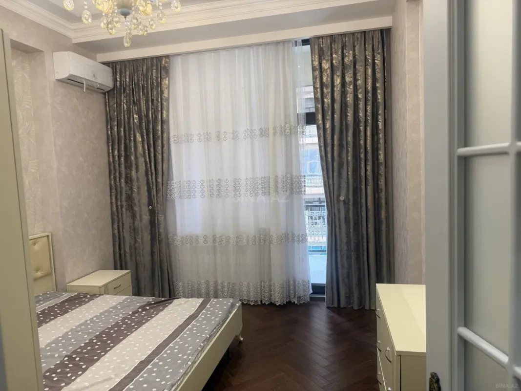 Kirayə verilir 2 otaqlı mənzil 60 m²