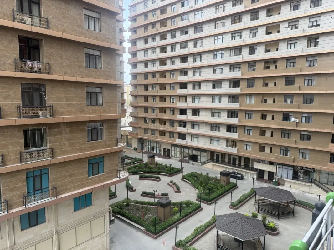 Kirayə verilir 2 otaqlı mənzil 60 m²