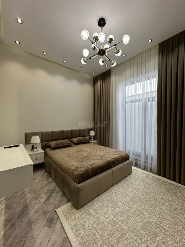 Satılır 5 otaqlı həyət evi 170 m²