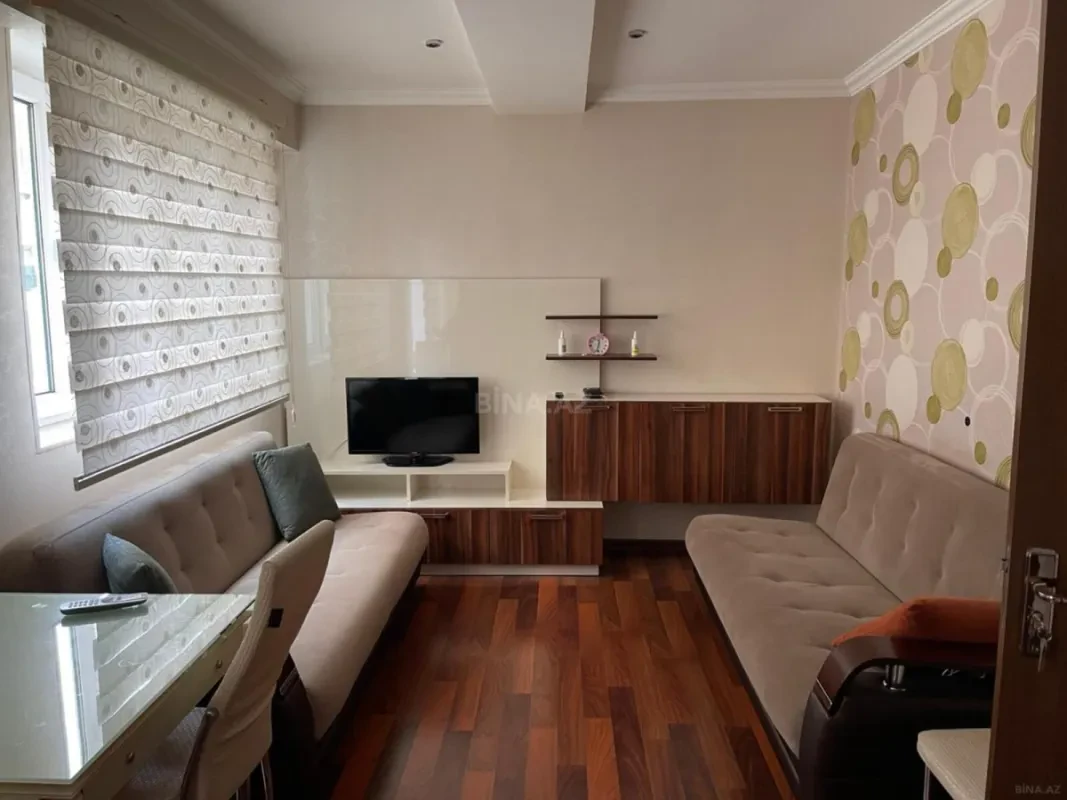 Kirayə verilir 2 otaqlı mənzil 50 m²