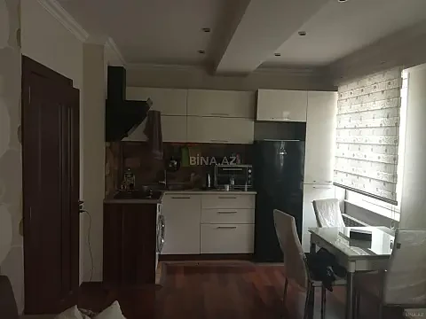 Kirayə verilir 2 otaqlı mənzil 50 m²