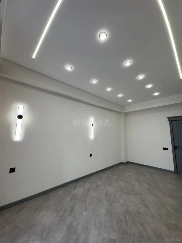Satılır 2 otaqlı mənzil 65 m²