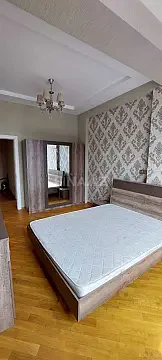 Kirayə verilir 2 otaqlı mənzil 85 m²