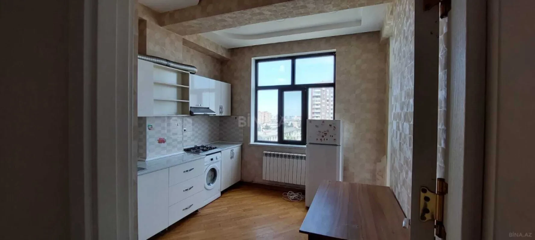 Kirayə verilir 2 otaqlı mənzil 85 m²