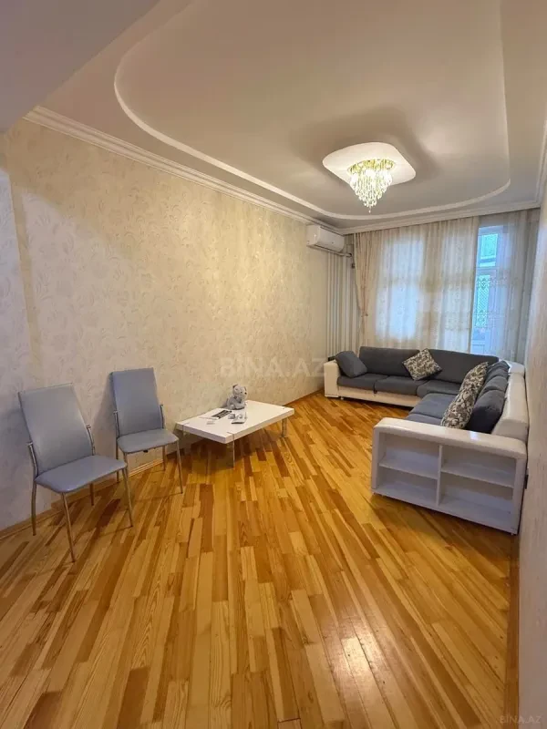 Satılır 2 otaqlı mənzil 75 m²