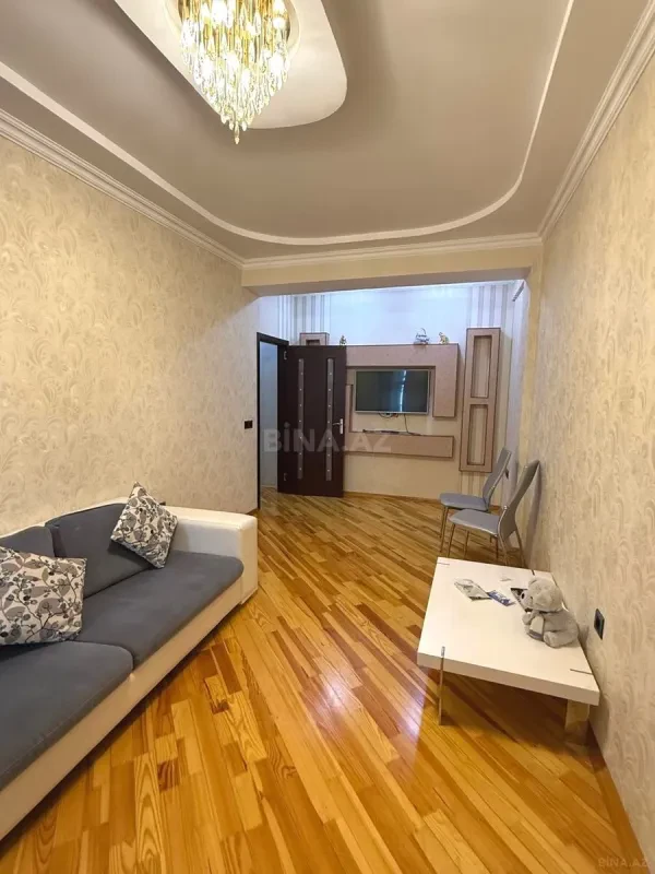 Satılır 2 otaqlı mənzil 75 m²
