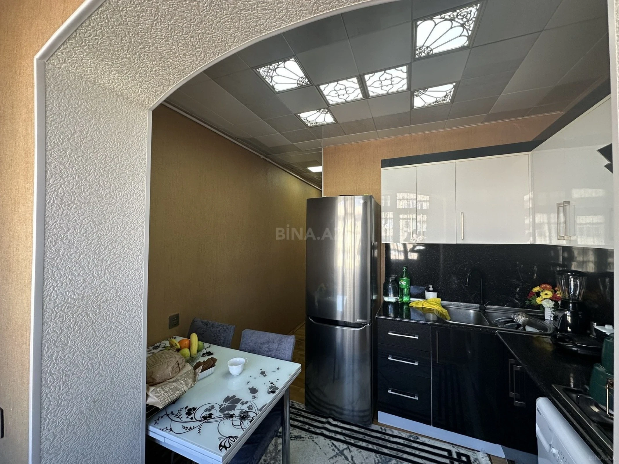 Satılır 2 otaqlı mənzil 65 m²