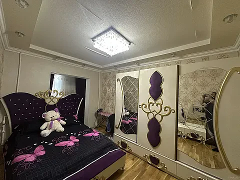 Satılır 2 otaqlı mənzil 65 m²