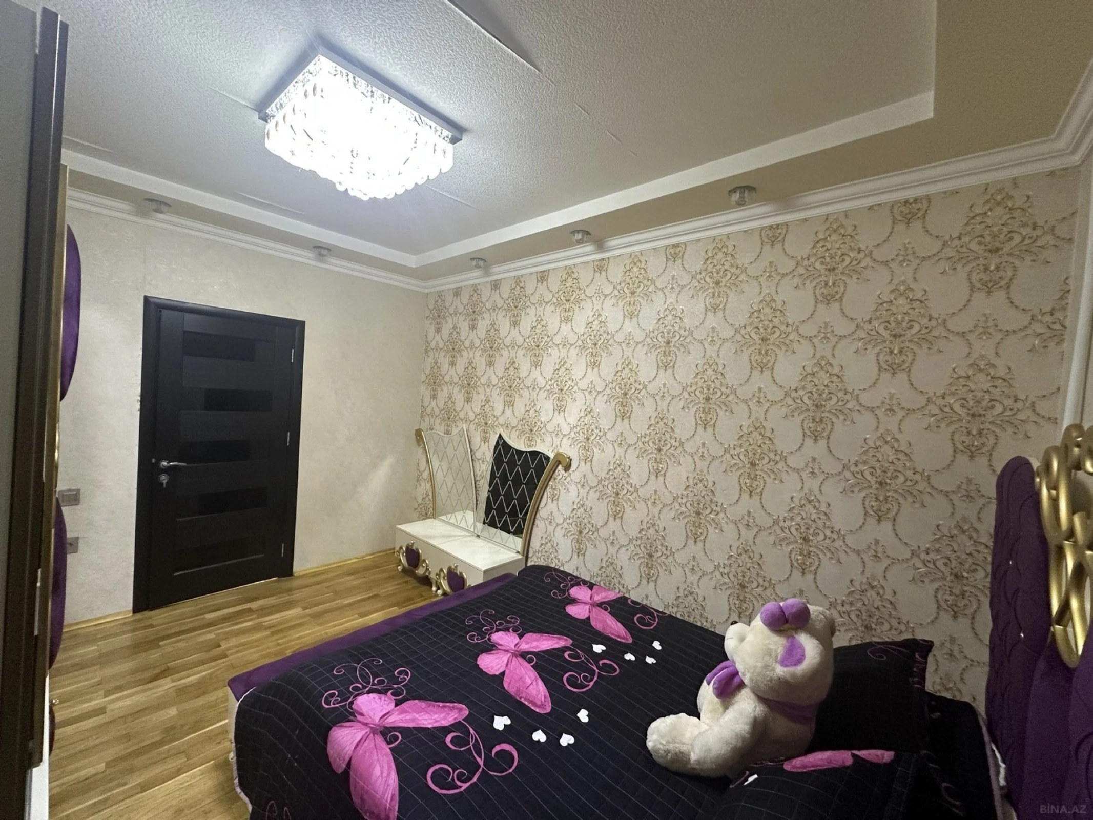Satılır 2 otaqlı mənzil 65 m²