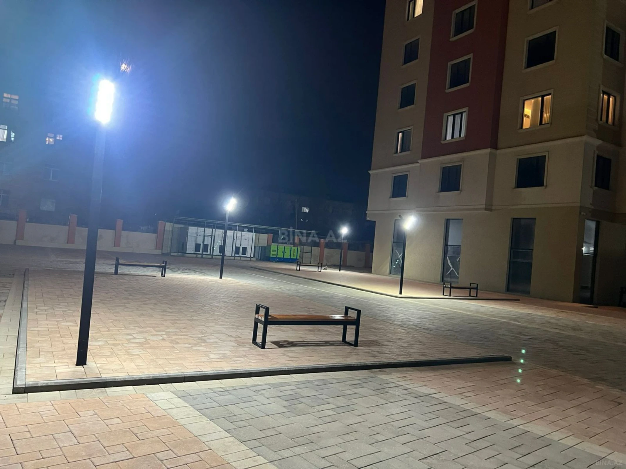 Kirayə verilir 2 otaqlı mənzil 60 m²