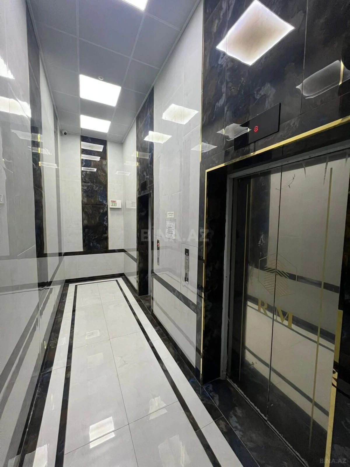 Kirayə verilir 2 otaqlı mənzil 60 m²