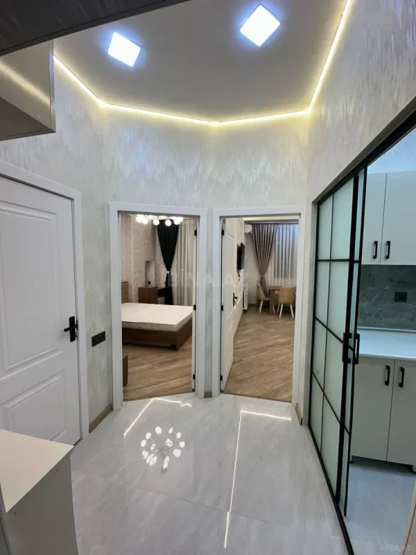 Kirayə verilir 2 otaqlı mənzil 60 m²