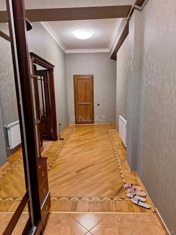 Kirayə verilir 3 otaqlı mənzil 94 m²