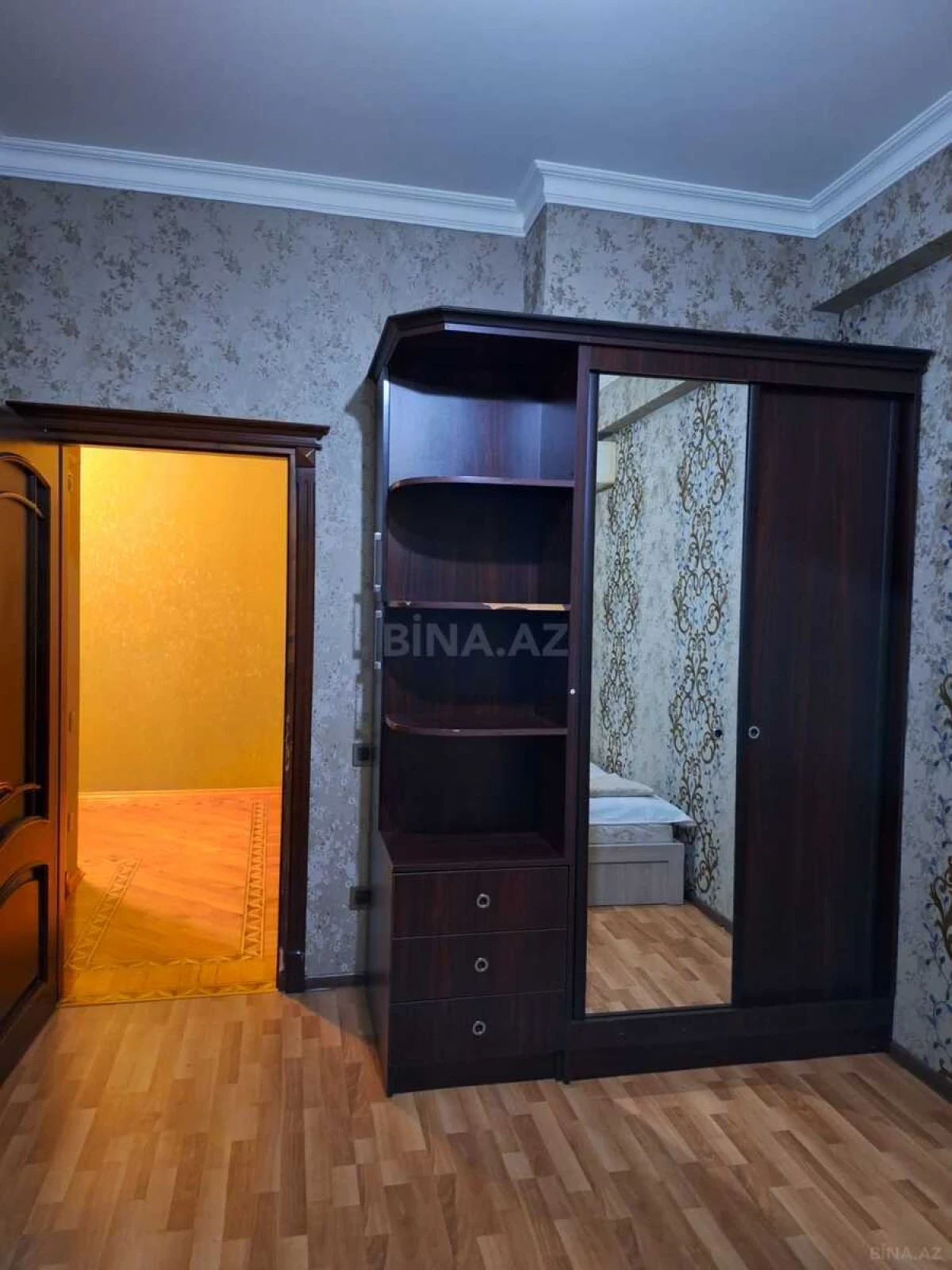 Kirayə verilir 3 otaqlı mənzil 94 m²