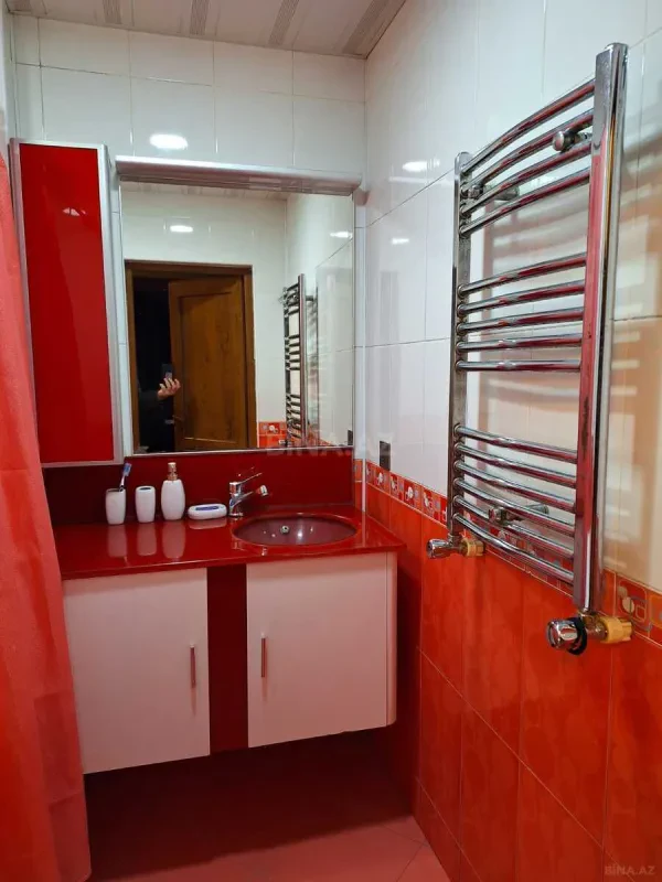 Kirayə verilir 3 otaqlı mənzil 94 m²