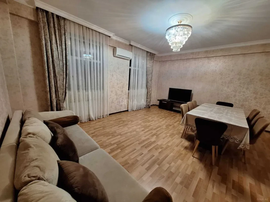 Kirayə verilir 3 otaqlı mənzil 94 m²