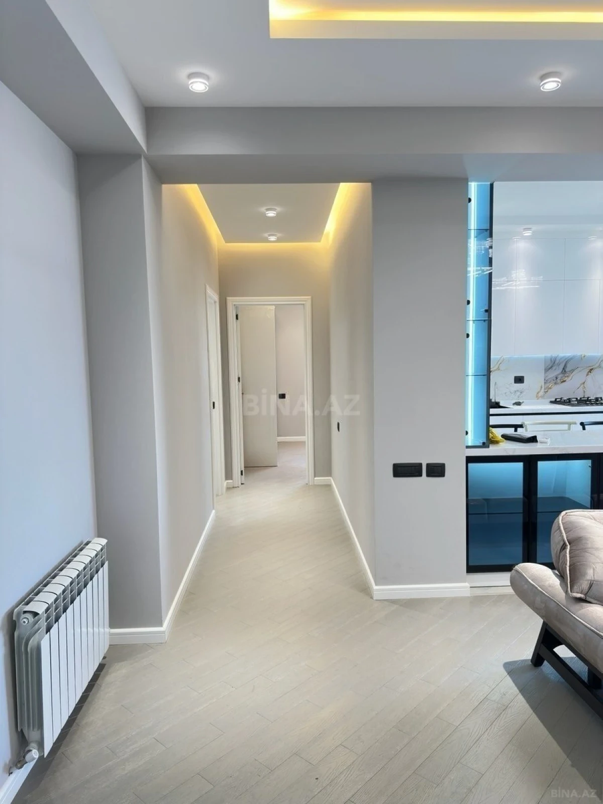 Satılır 3 otaqlı mənzil 130 m²