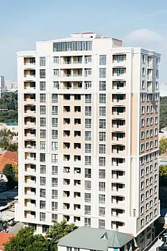 Satılır 3 otaqlı mənzil 130 m² — Bakı 3 otaq 130.00 m²